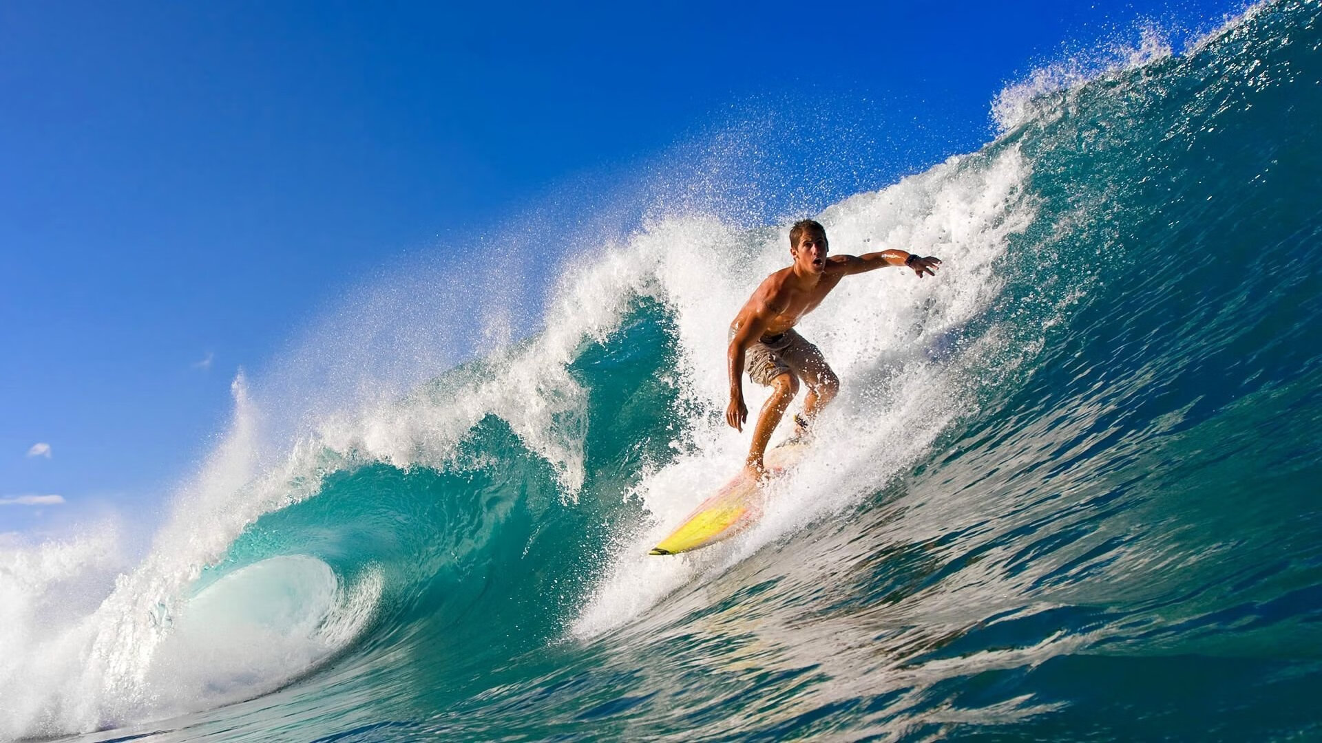 开云竞猜官网-西甲:巴萨5-1大胜奥萨苏纳,莱万多次破门表现出色,巴萨对战奥萨苏纳